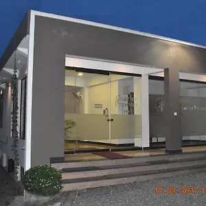 Charles Premier Bed & Breakfast